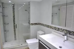 19707 Turnberry Way, Miami, FL 33180 - Photo 21