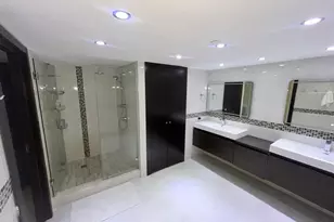 19707 Turnberry Way, Miami, FL 33180 - Photo 19