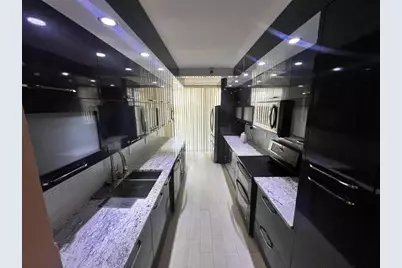 19707  Turnberry Way, Unit #8L, Miami, FL 33180 - Photo 5