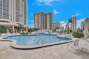 19707 Turnberry Way, Miami, FL 33180 - Photo 37