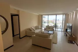 19707 Turnberry Way, Miami, FL 33180 - Photo 9