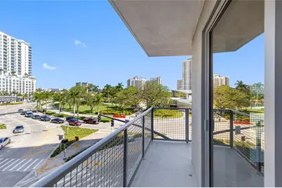 1770 S Young Cir, Unit #1006, Hollywood, FL 33020 - Photo 13