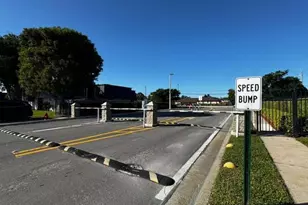 2494 Waterside Dr, Lake Worth, FL 33461 - Photo 25