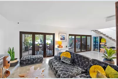 558 NE 199th Ter, Miami, FL 33179 - Photo 5