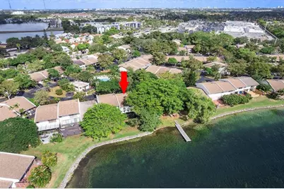 558 NE 199th Ter, Miami, FL 33179 - Photo 29