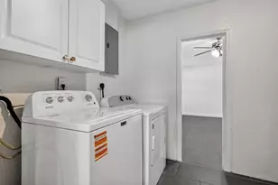 9720 NW 4th St, Pembroke Pines, FL 33024 - Photo 15