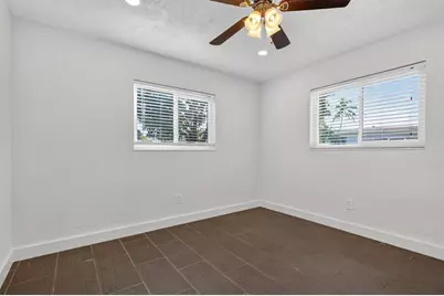 9720 NW 4 St, Pembroke Pines, FL 33024 - Photo 29