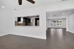 9720 NW 4th St, Pembroke Pines, FL 33024 - Photo 23