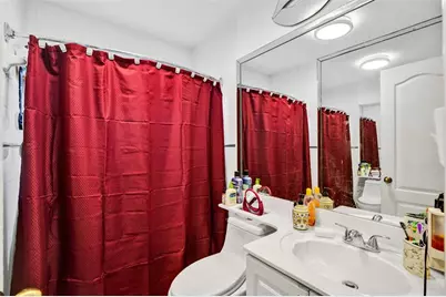 7456 W 34th Ct, Hialeah, FL 33018 - Photo 3