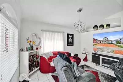 7456 W 34th Ct, Hialeah, FL 33018 - Photo 7