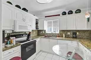 7456 W 34th Ct, Hialeah, FL 33018 - Photo 11