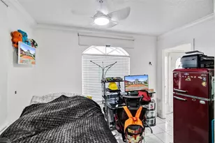 7456 W 34th Ct, Hialeah, FL 33018 - Photo 25