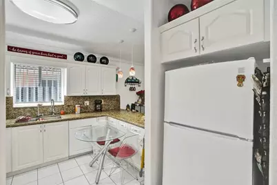 7456 W 34th Ct, Hialeah, FL 33018 - Photo 13