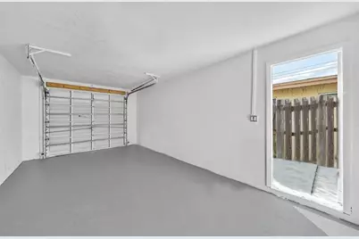 41 NE 45th Ct, Oakland Park, FL 33334 - Photo 23