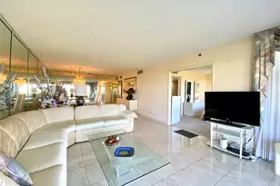 4015 W Palm Aire Dr, Pompano Beach, FL 33069 - Photo 9