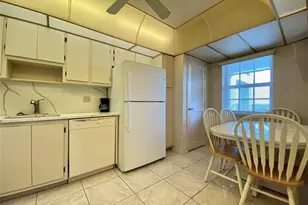 4015 W Palm Aire Dr, Pompano Beach, FL 33069 - Photo 3