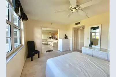 4015 W Palm Aire Dr, Unit #805, Pompano Beach, FL 33069 - Photo 13