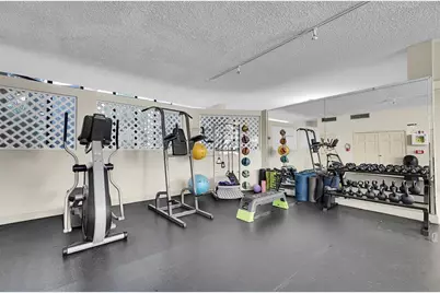 1000  Parkview Dr, Unit #306, Hallandale Beach, FL 33009 - Photo 27