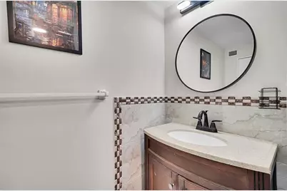 1000  Parkview Dr, Unit #306, Hallandale Beach, FL 33009 - Photo 11