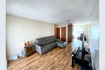 8160 SW 6th St, North Lauderdale, FL 33068 - Photo 7