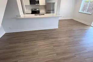 900 E Tiffany Dr, West Palm Beach, FL 33407 - Photo 15