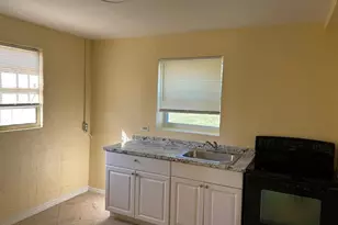 371 Banyan Ave (Rear Unit), Pahokee, FL 33476 - Photo 9