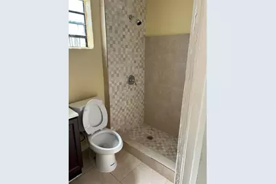 371  Banyan Ave (Rear Unit), Pahokee, FL 33476 - Photo 3