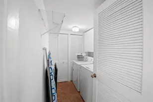 9783 N Belfort Cir, Tamarac, FL 33321 - Photo 23