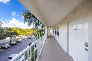3520 Oaks Way, Pompano Beach, FL 33069 - Photo 29