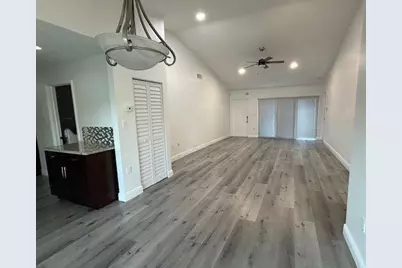 10420 SW 207th St, Cutler Bay, FL 33189 - Photo 3