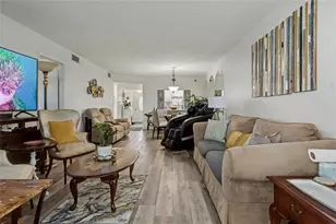 9520 S Hollybrook Lake Dr, Pembroke Pines, FL 33025 - Photo 3