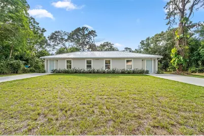 2703  Avenue G, Fort Pierce, FL 34947 - Photo 3