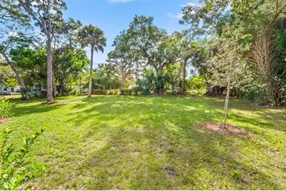 2703  Avenue G, Fort Pierce, FL 34947 - Photo 27