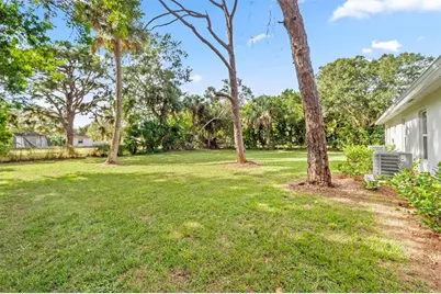 2703  Avenue G, Fort Pierce, FL 34947 - Photo 31