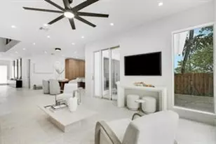 1129 NE 18th Ct, Fort Lauderdale, FL 33305 - Photo 3