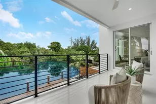 1129 NE 18th Ct, Fort Lauderdale, FL 33305 - Photo 1