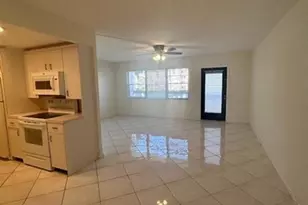 2009 Cornwall A, Boca Raton, FL 33434 - Photo 11