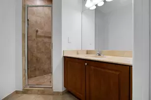 5095 Madison Lakes Cir E, Davie, FL 33328 - Photo 19