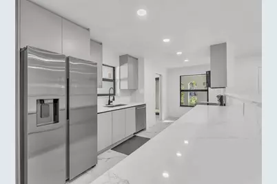 2021 NE 59th Pl, Fort Lauderdale, FL 33308 - Photo 13