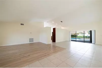 1260 NW 101st Ave, Plantation, FL 33322 - Photo 7