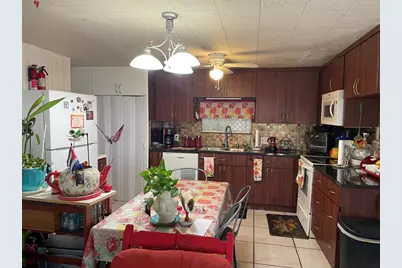 8620 SW 22nd St, Davie, FL 33324 - Photo 7