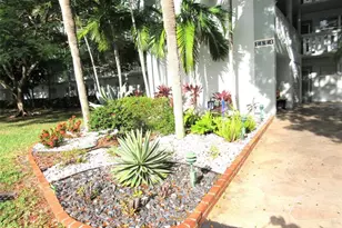 2804 Victoria Way, Coconut Creek, FL 33066 - Photo 25