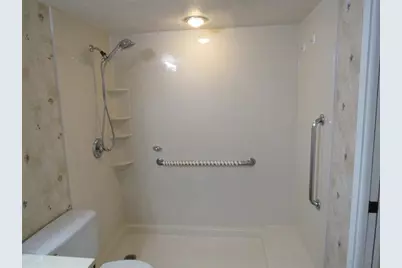 2804  Victoria Way, Unit #E1, Coconut Creek, FL 33066 - Photo 19