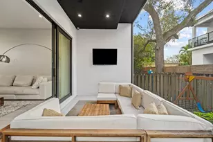 317 NE 15th Ave, Fort Lauderdale, FL 33304 - Photo 13