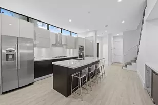 317 NE 15th Ave, Fort Lauderdale, FL 33304 - Photo 9