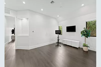 317 NE 15th Ave, Unit #317, Fort Lauderdale, FL 33304 - Photo 17