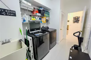 6960 NW Denargo St, Port Saint Lucie, FL 34983 - Photo 29