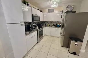 1530 SW 68th Ave, North Lauderdale, FL 33068 - Photo 7