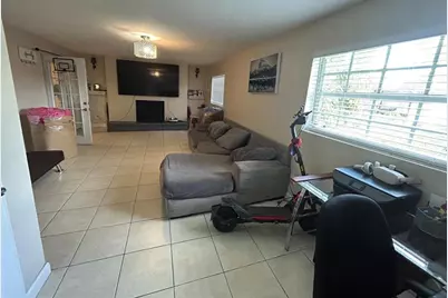 1530 SW 68th Ave, North Lauderdale, FL 33068 - Photo 11