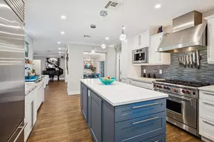 2131 NE 15th Terrace, Wilton Manors, FL 33305 - Photo 5